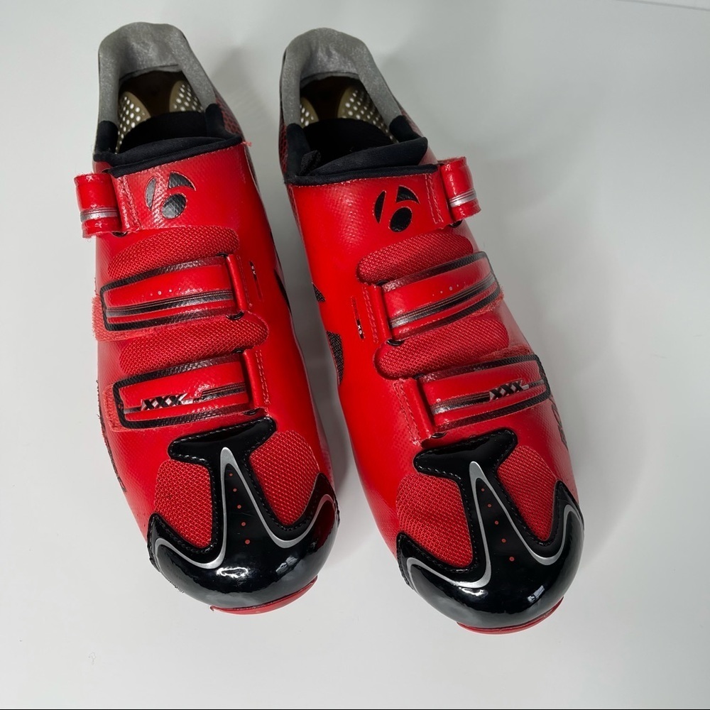 Bontrager Mens red and black spin shoes 12.5